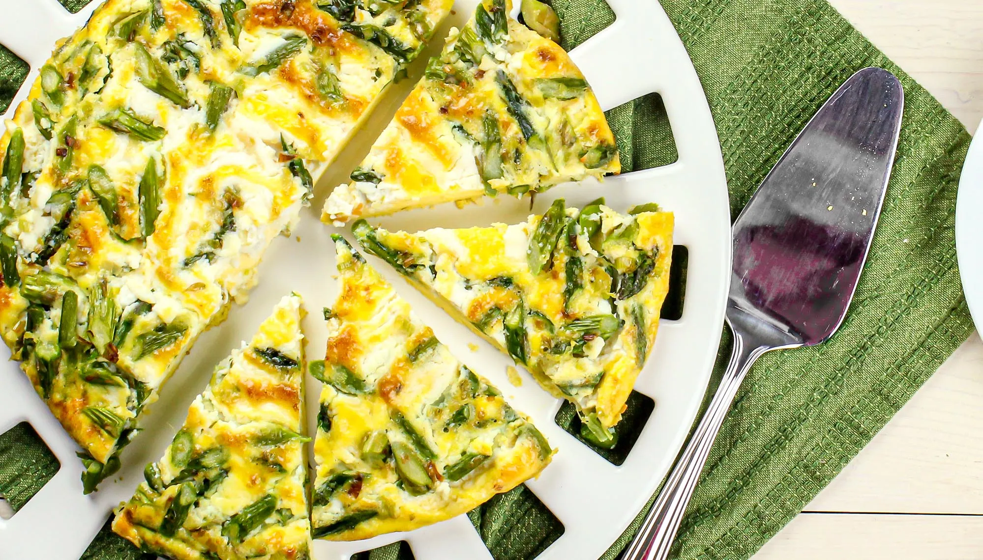 asparagus-and-ricotta-frittata-bestrecipes-co